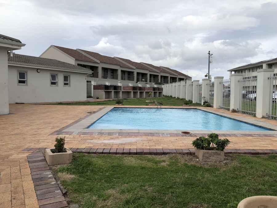 2 Bedroom Property for Sale in Muizenberg Western Cape